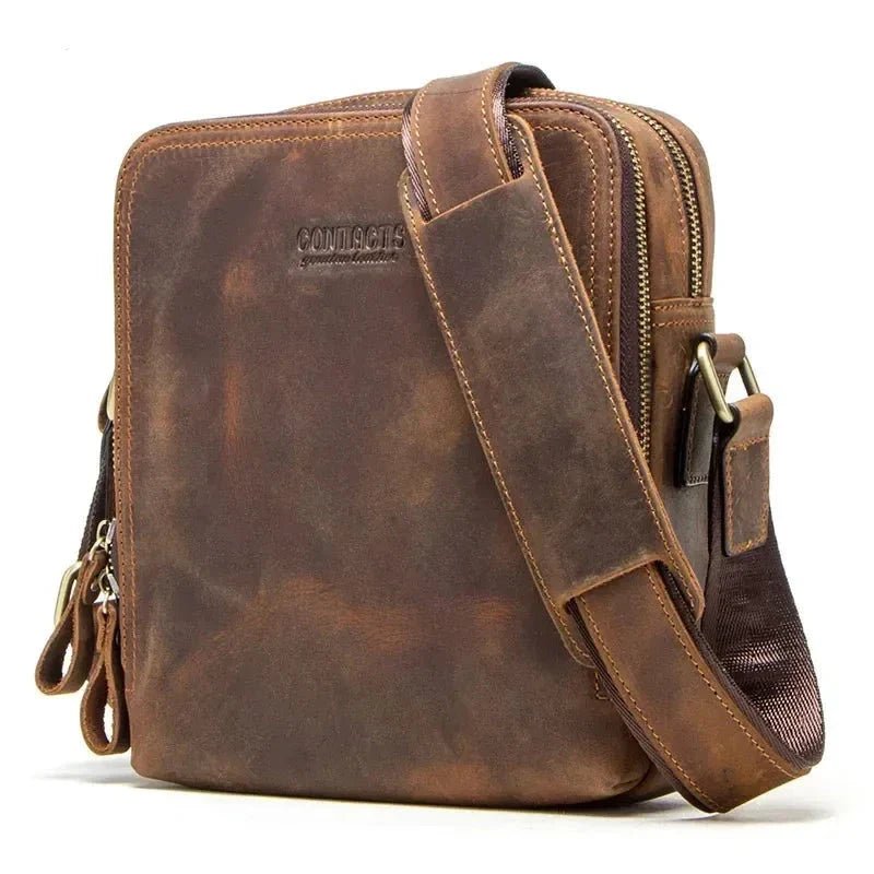 mochila-em-couro-genuino-contacts-premium-5230417 - Kabani