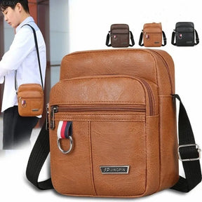 bolsa-de-ombro-em-couro-genuino-hernandes-ferraz-8208727 - Kabani