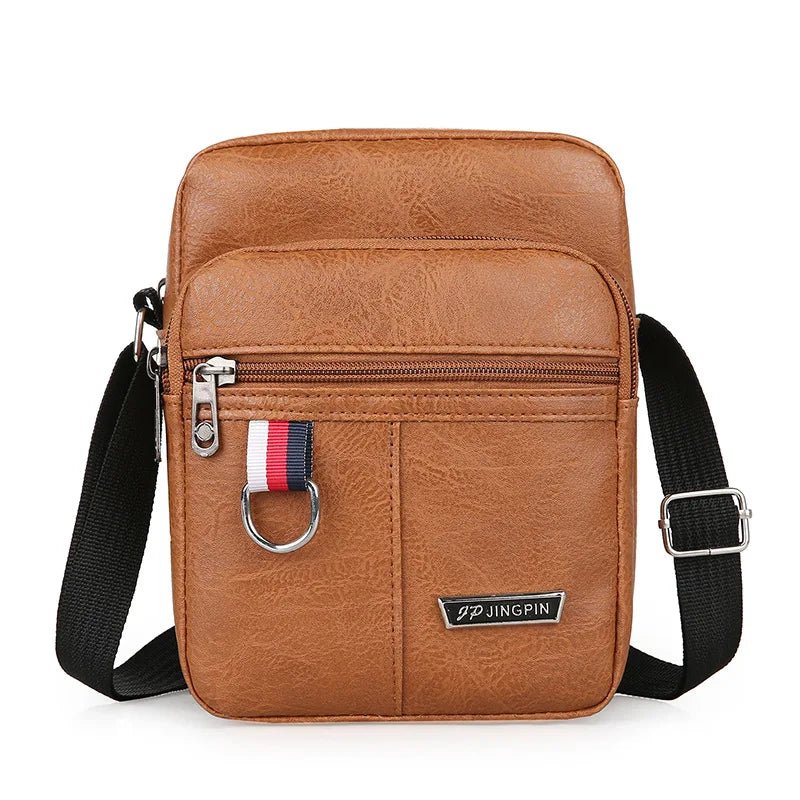 bolsa-de-ombro-em-couro-genuino-hernandes-ferraz-8223249 - Kabani