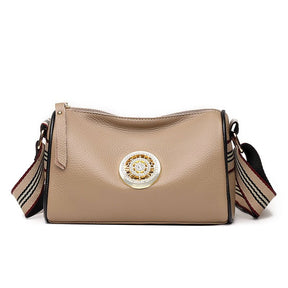 bolsa-de-ombro-feminina-pequena-couro-divier-fernandes-1035365 - Kabani