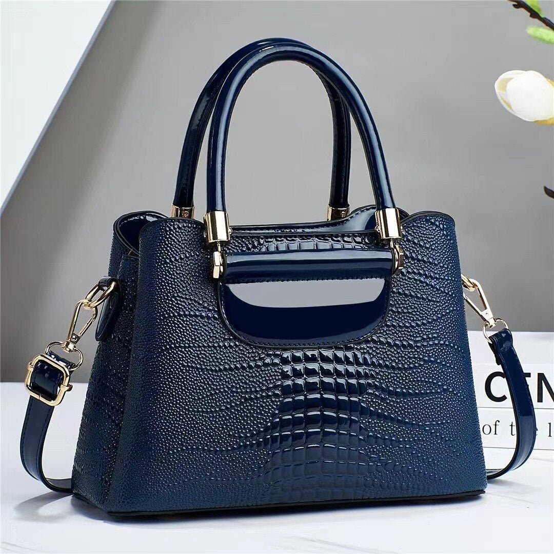 bolsa-feminina-de-couro-genuino-cecilia-lamberti-8618682 - Kabani