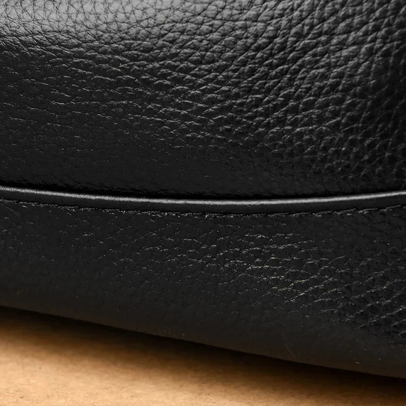 bolsa-feminina-de-couro-genuino-madeleine-2410142 - Kabani