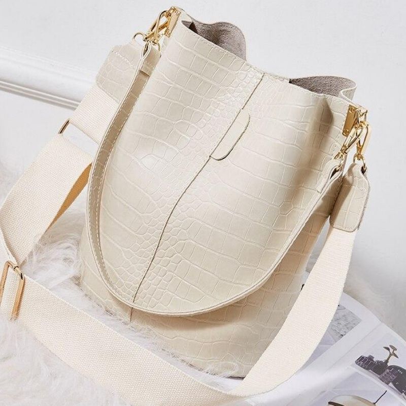 bolsa-feminina-de-couro-genuino-mary-bennett-4795098 - Kabani