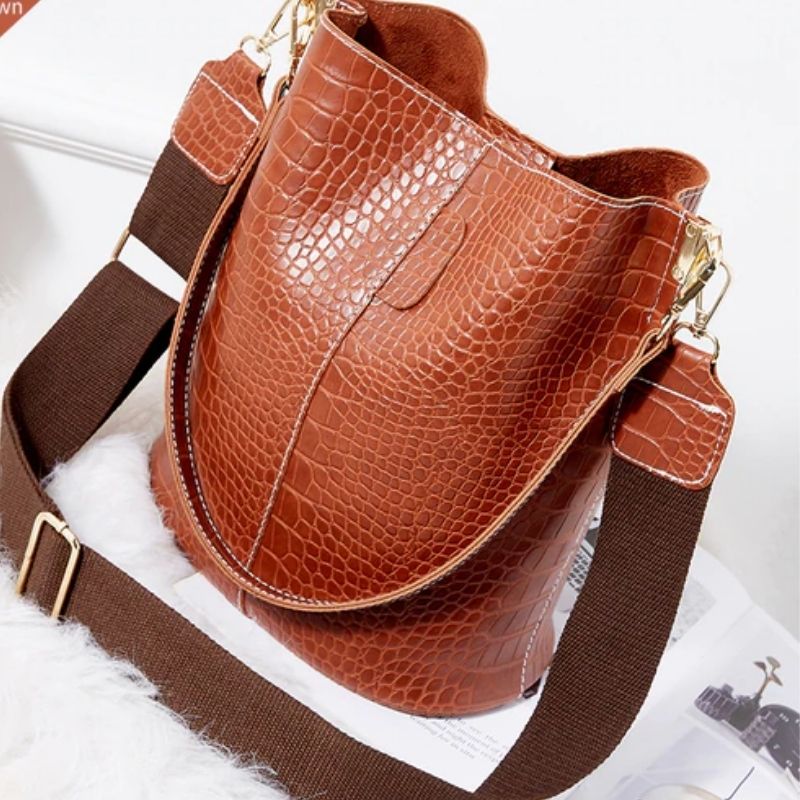 bolsa-feminina-de-couro-genuino-mary-bennett-5404292 - Kabani