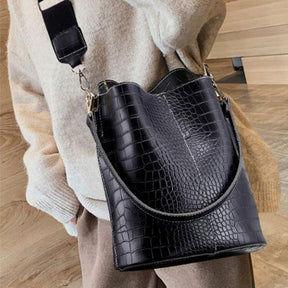 bolsa-feminina-de-couro-genuino-mary-bennett-6871927 - Kabani