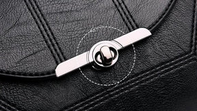 bolsa-feminina-em-couro-genuino-akyra-2000588 - Kabani