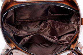 bolsa-feminina-em-couro-genuino-amara-viturino-3614753 - Kabani