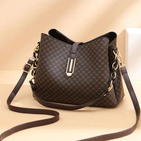 bolsa-feminina-em-couro-genuino-ayla-hernandes-8563967 - Kabani