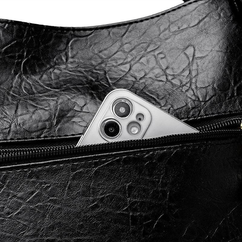 bolsa-feminina-em-couro-genuino-beatrice-lamberti-3417640 - Kabani