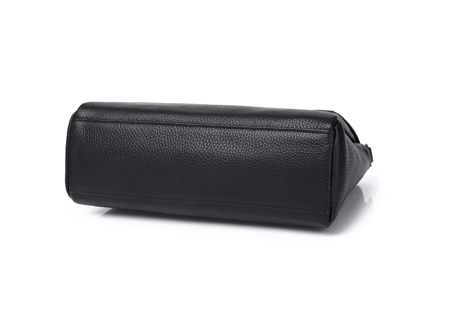 bolsa-feminina-em-couro-genuino-beatrice-milani-1461276 - Kabani