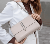 bolsa-feminina-em-couro-genuino-beatrice-milani-4781047 - Kabani