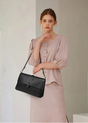 bolsa-feminina-em-couro-genuino-beatrice-milani-5956251 - Kabani
