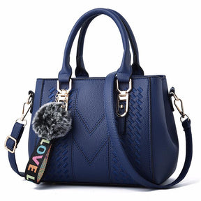 bolsa-feminina-em-couro-genuino-celinedior-brinde-exlcusivo-4621489 - Kabani