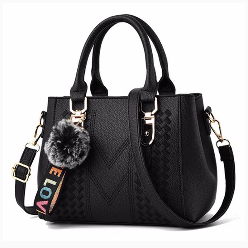 bolsa-feminina-em-couro-genuino-celinedior-brinde-exlcusivo-4926721 - Kabani
