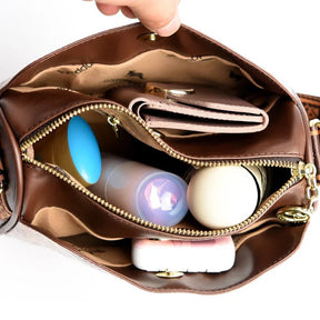 bolsa-feminina-em-couro-genuino-chloe-louise-2882391 - Kabani