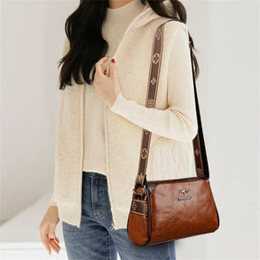 bolsa-feminina-em-couro-genuino-chloe-louise-3521576 - Kabani