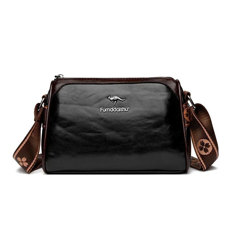 bolsa-feminina-em-couro-genuino-chloe-louise-5311307 - Kabani