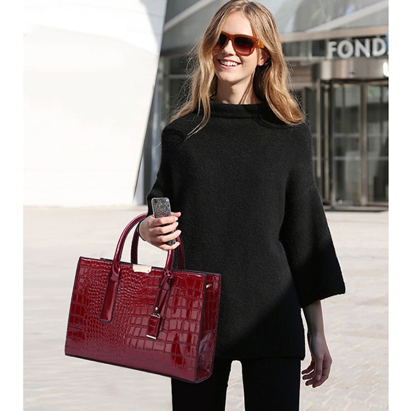 bolsa-feminina-em-couro-genuino-danky-premium-1020770 - Kabani