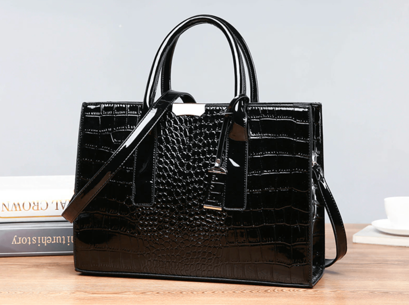 bolsa-feminina-em-couro-genuino-danky-premium-1326822 - Kabani