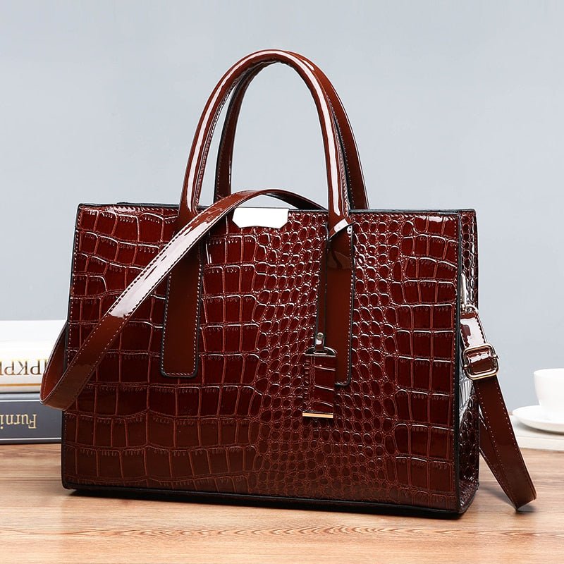 bolsa-feminina-em-couro-genuino-danky-premium-2399621 - Kabani