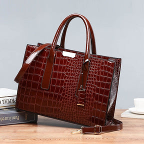 bolsa-feminina-em-couro-genuino-danky-premium-8997046 - Kabani