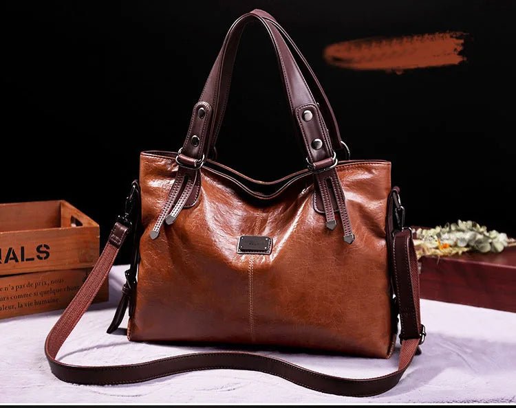 bolsa-feminina-em-couro-genuino-isis-gabrielli-3603442 - Kabani