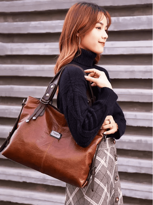 bolsa-feminina-em-couro-genuino-isis-gabrielli-4094157 - Kabani