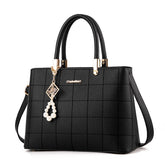 bolsa-feminina-em-couro-genuino-janevive-4434422 - Kabani