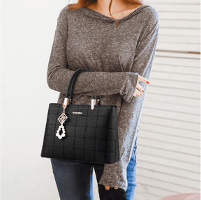 bolsa-feminina-em-couro-genuino-janevive-4545138 - Kabani