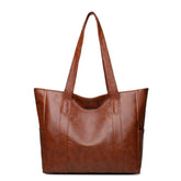 bolsa-feminina-em-couro-genuino-luize-pro-1425084 - Kabani