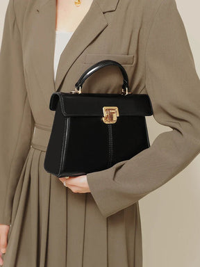 bolsa-feminina-em-couro-genuino-margot-moreau-2054200 - Kabani