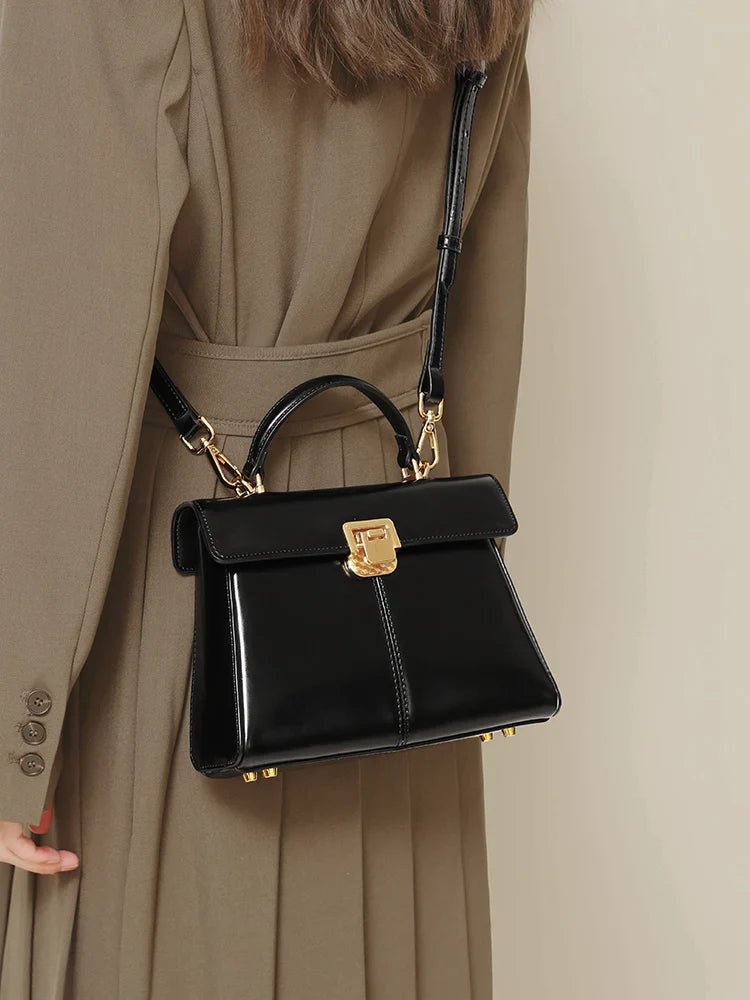 bolsa-feminina-em-couro-genuino-margot-moreau-2222622 - Kabani