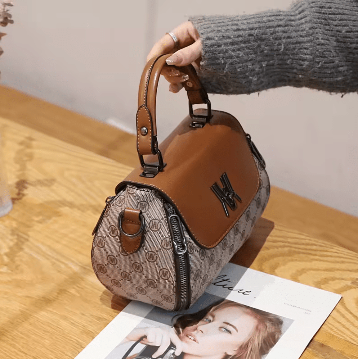 bolsa-feminina-em-couro-genuino-martini-1191245 - Kabani