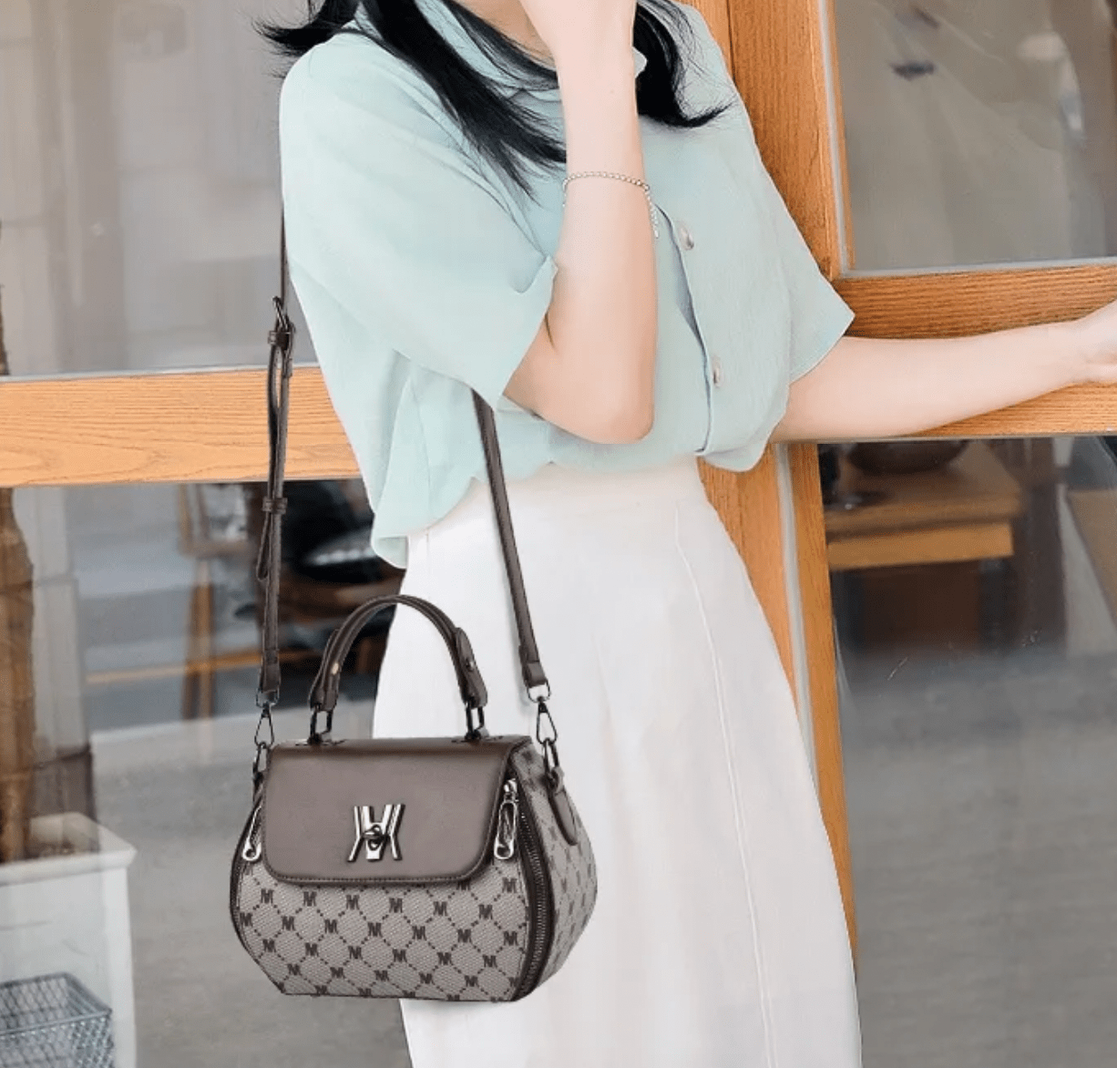 bolsa-feminina-em-couro-genuino-martini-5299436 - Kabani