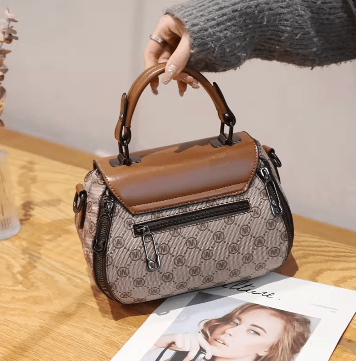 bolsa-feminina-em-couro-genuino-martini-5409689 - Kabani
