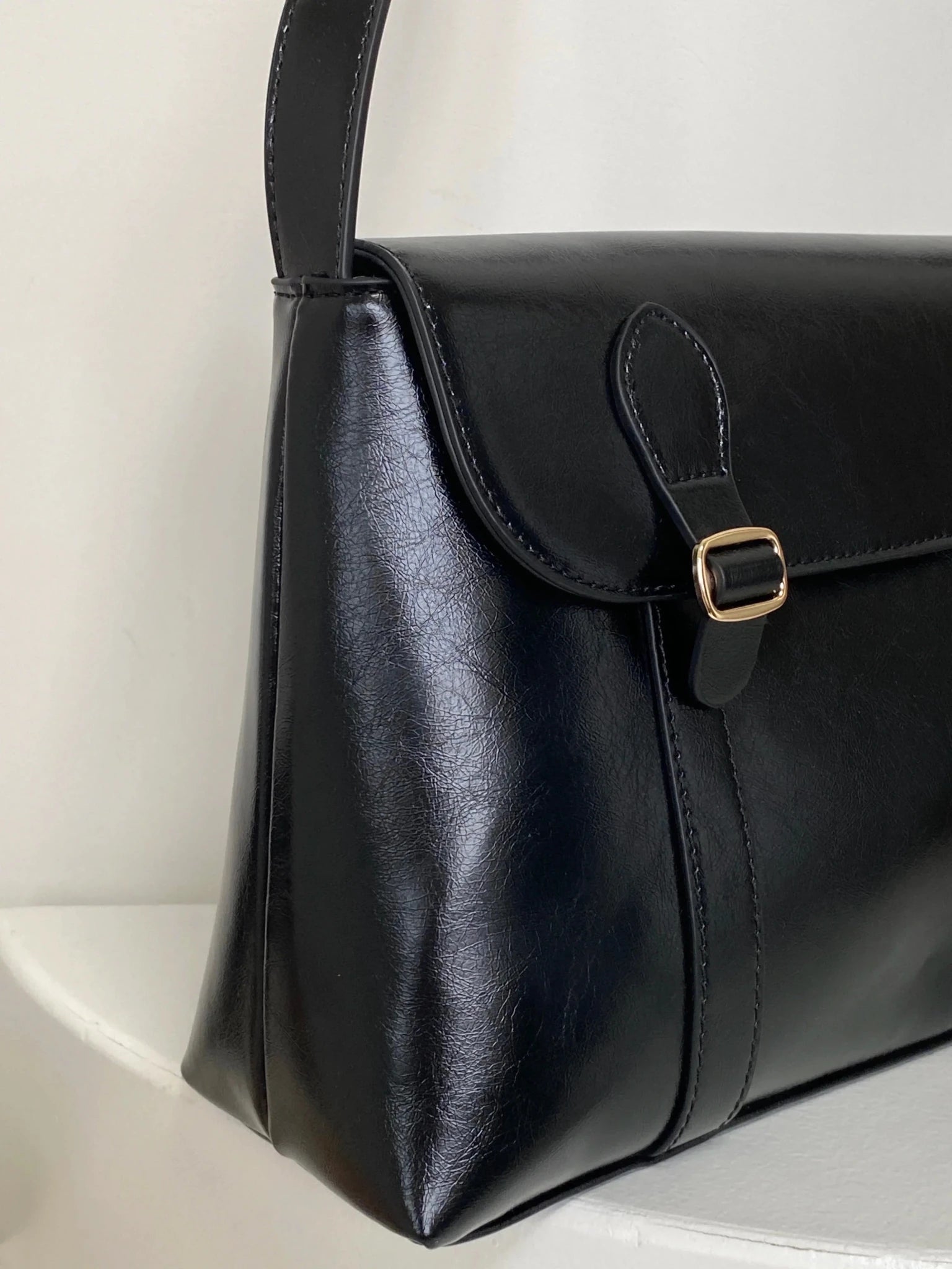 bolsa-feminina-em-couro-genuino-morissette-1242289 - Kabani