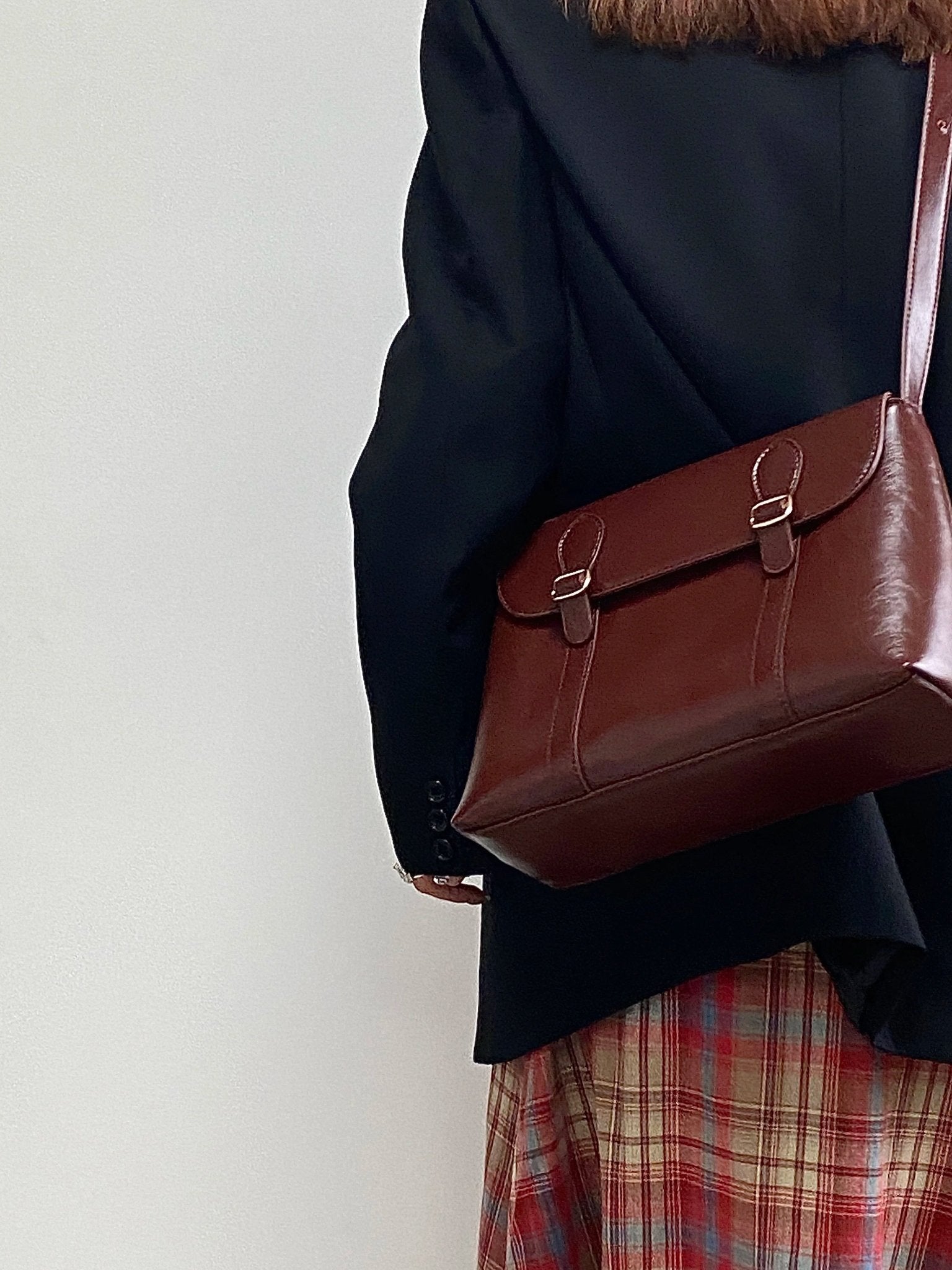bolsa-feminina-em-couro-genuino-morissette-2182016 - Kabani