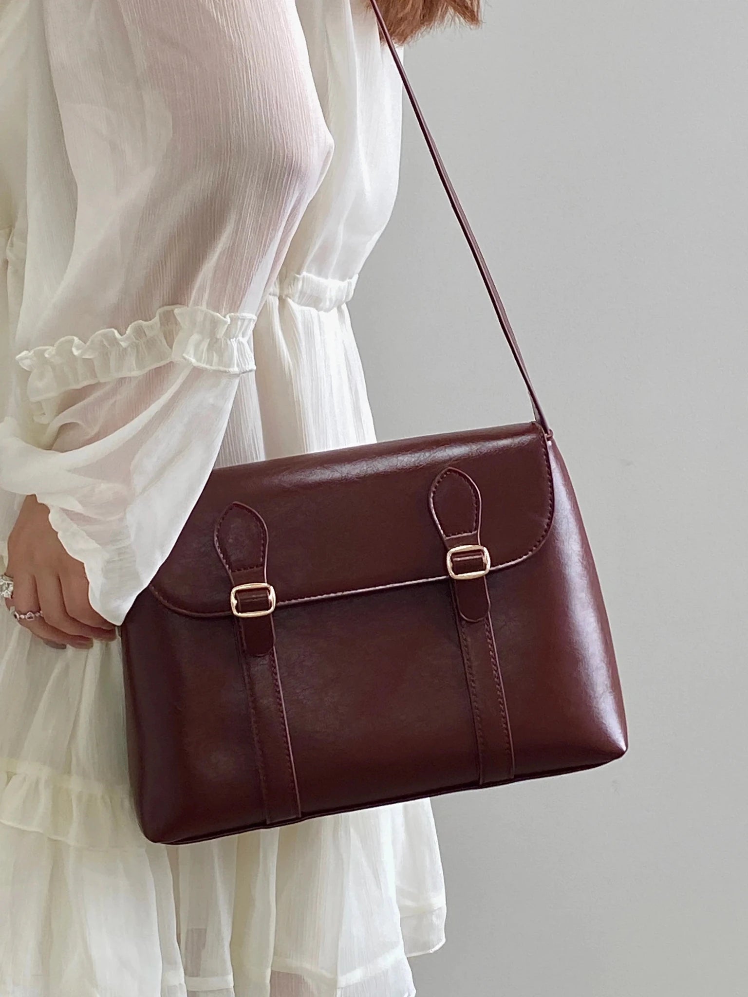 bolsa-feminina-em-couro-genuino-morissette-5528465 - Kabani