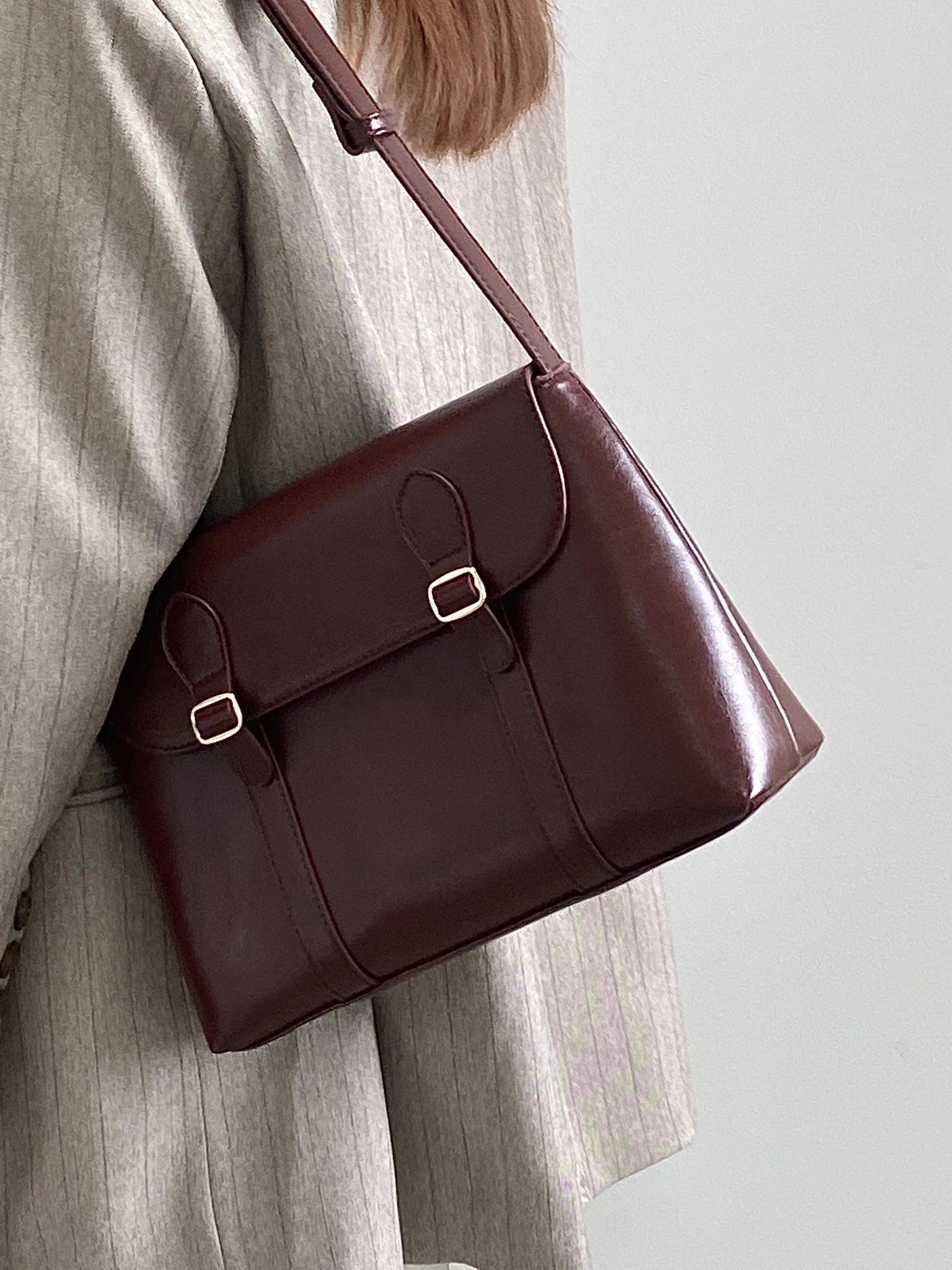 bolsa-feminina-em-couro-genuino-morissette-5664801 - Kabani