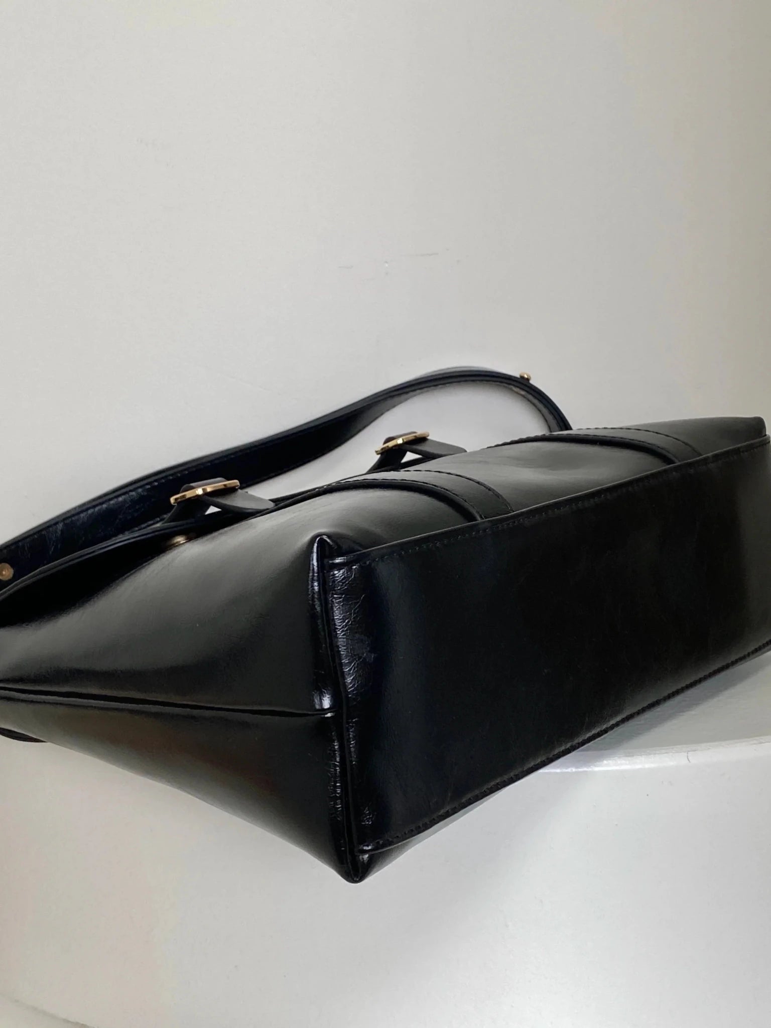 bolsa-feminina-em-couro-genuino-morissette-6792386 - Kabani