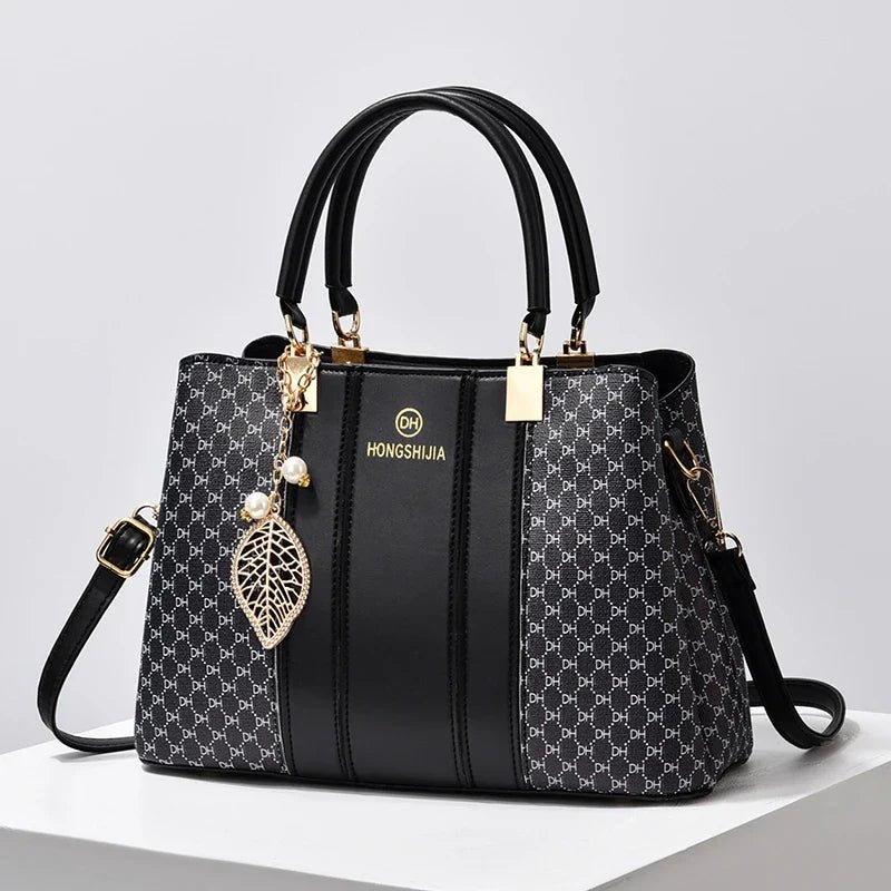 bolsa-feminina-em-couro-genuino-premium-dh-9435078 - Kabani