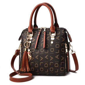 bolsa-feminina-em-couro-genuino-pure-luxury-by-lina-chaveiro-de-brinde-3645673 - Kabani