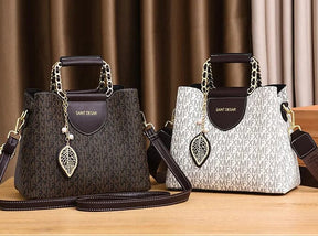 bolsa-feminina-em-couro-genuino-saint-desar-5943772 - Kabani