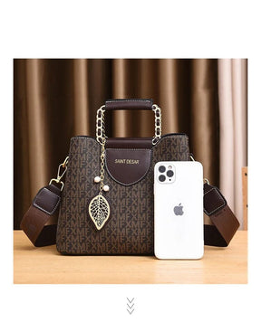 bolsa-feminina-em-couro-genuino-saint-desar-7134132 - Kabani