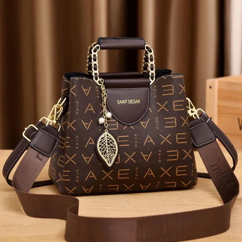 bolsa-feminina-em-couro-genuino-saint-desar-7269273 - Kabani