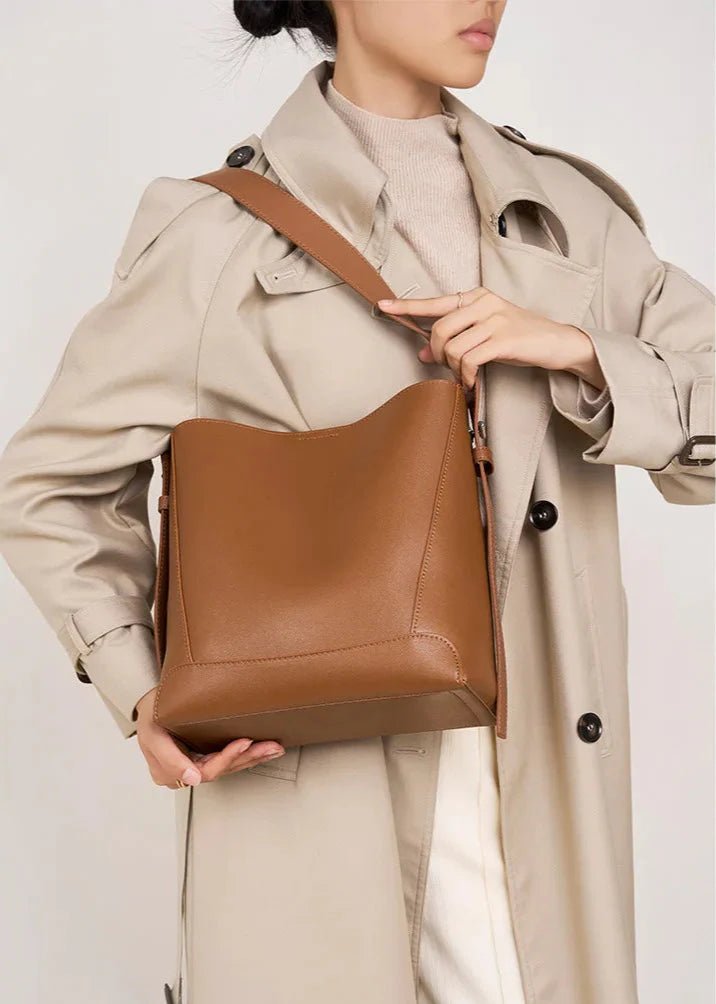 bolsa-feminina-em-couro-genuino-stevens-8220787 - Kabani