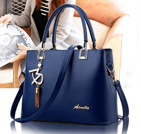 bolsa-feminina-em-couro-genuino-versatile-8121016 - Kabani