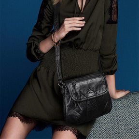 bolsa-feminina-em-couro-legitimo-maira-premium-2341160 - Kabani