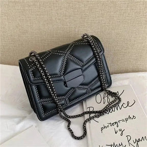 bolsa-feminina-pequena-em-couro-genuino-kelly-premium-2289793 - Kabani