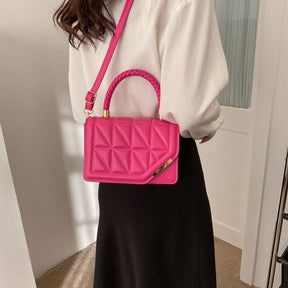 bolsa-feminina-pequena-em-couro-genuino-saintluiz-3881705 - Kabani